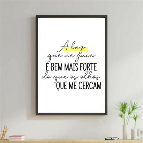 Placa decorativa A luz que me guia é bem mais forte do que os olhos