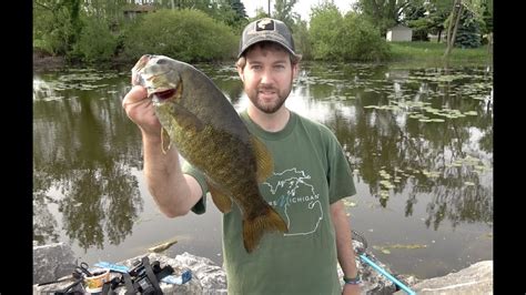 Backyard Fishing For Smallies Smallmouth Bass Youtube