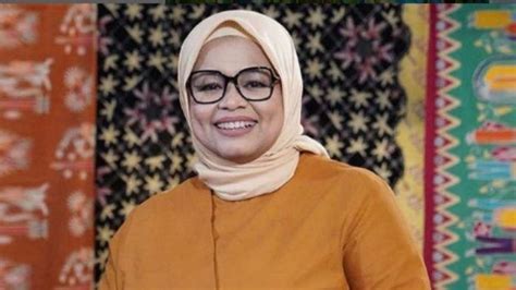 Biodata Dan Foto Foto Fery Farhati Istri Capres Pendamping Anies