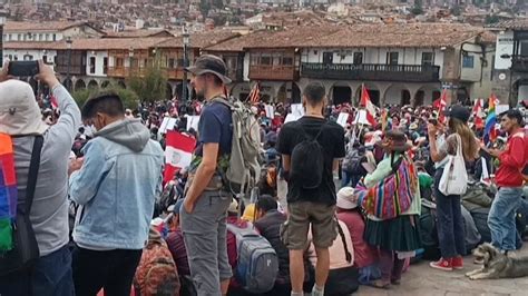 Perú cierra ingreso a Machu Picchu ante protestas contra el gobierno