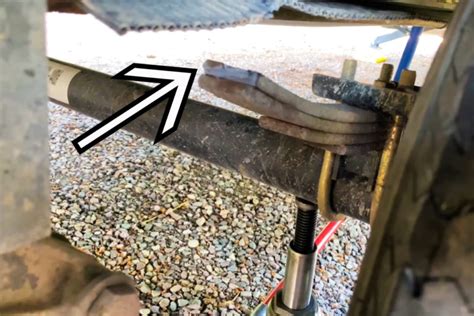 How To Replace The Leaf Springs On A Dual Axle Trailer