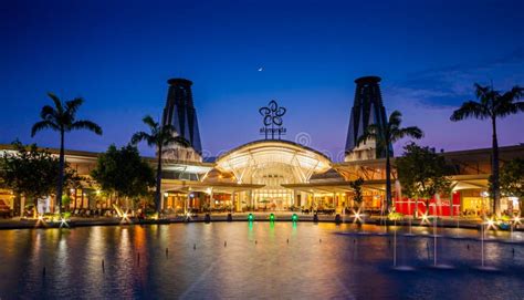 Alamanda Shopping Centre Is The Main Shopping Complex In Putrajaya