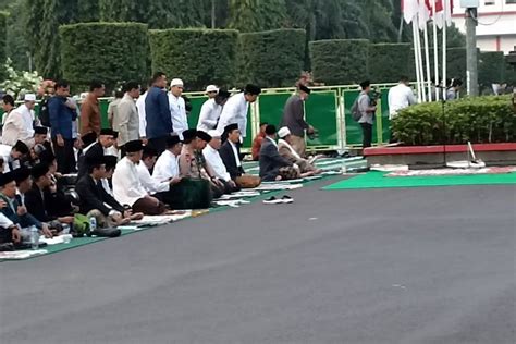 Ditemani Menteri PUPR Presiden Jokowi Tiba Di Masjid Raya Baiturrahman