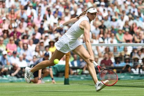 Elena Rybakina en quarts de finale de Wimbledon après l abandon d Anna