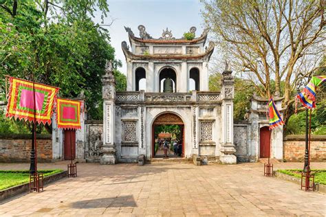 Temple De La Littérature Autre Lieu De Culte Du Vietnam Guide Voyage