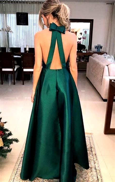 Macloth Halter V Neck Satin Long Prom Dress Green Formal Evening Gown