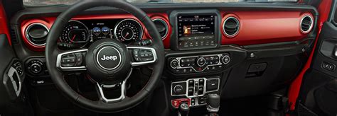 2020 Jeep Gladiator Interior