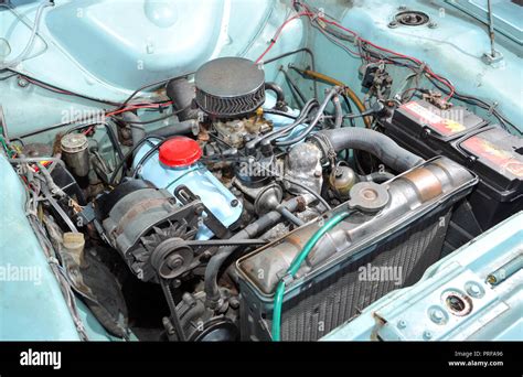 Ford v4 engine hi-res stock photography and images - Alamy