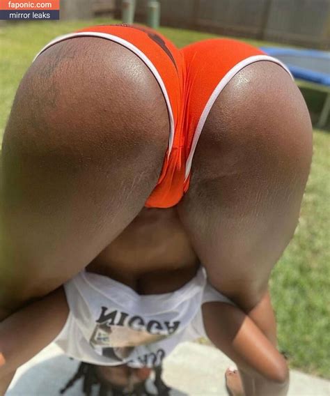 L0yal Trini Aka Loyal Trini Aka L0yaltriinii Nude Leaks OnlyFans Faponic