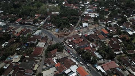 Pelebaran Jalan Perempatan Banyakan Untuk Akses Ke Bandara Kediri Sudah