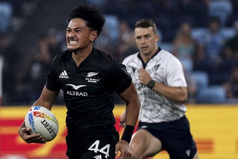 All Blacks Sevens Bounce Back From Early Loss In Los Angeles