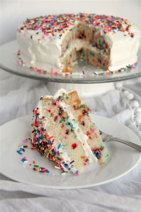 Easy Homemade Funfetti Cake