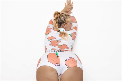 Peach ASS 16 Nude Pics XHamster