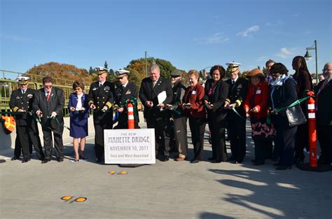 Cutting The Ribbon Washington State Dept Of Transportation Flickr