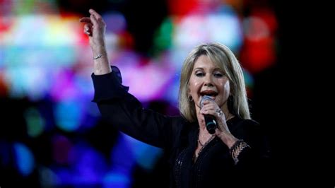 Olivia Newton John Cumple 70 Años Radiante E Imparable A Pesar Del Cáncer Minuto30