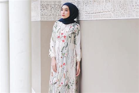 Ide OOTD Kenakan Dress Untuk Hijabers Dari Hamidah Rachmayanti