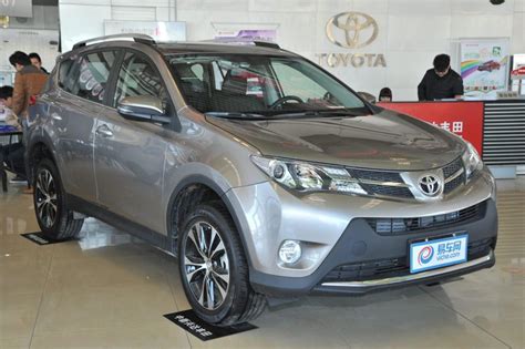 【rav4荣放25l 手自一体 豪华版侧前45度车头向右水平图片 汽车图片大全】 易车