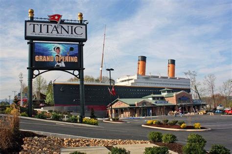 Titanic Museum Attraction | Smoky mountains vacation, Tennessee vacation, Gatlinburg vacation