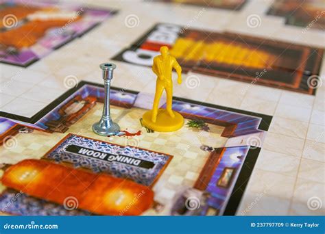 Cluedo Est Un Classique Meurtre Mystère Détective Jeu De Plateau Image