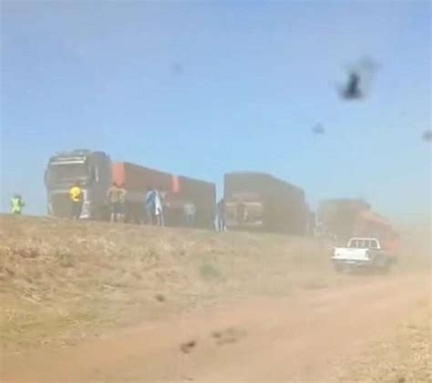 Colisão entre carretas é registrada na BR 163 em Lucas do Rio Verde