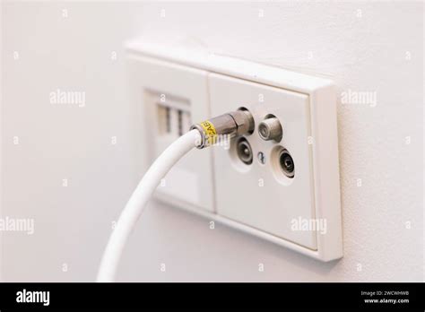 Aus F R Nebenkostenprivileg Bei Kabel Tv Symboldbild Kabel Tv Dose In