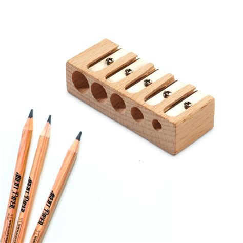 Taille crayon de bureau pour tailler 5 crayons en même temps sur