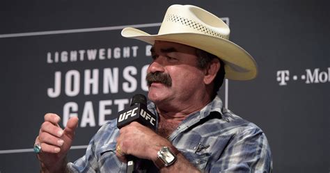 Ufc Hall Of Famer Don Frye Punches Fan On Video At Ufc 270 Says Man