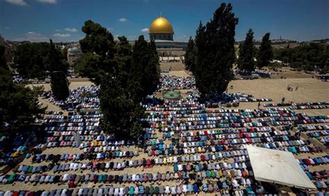 260000 Musulmanes Rezan En El Monte Del Templo Por El Fin De Ramadán