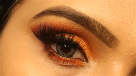 सिर्फ 5 मिनट में कैसे करे ऑरेंज Glitter Eye Makeup 5 Orange Glitter Eye Makeup Look Youtube