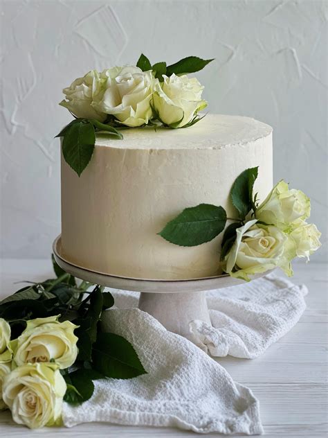 Strawberry And Vanilla Wedding Cake Rdessertporn