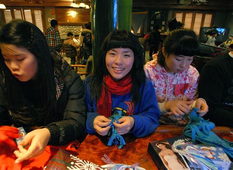 Kunsan Airmen Spread Holiday Cheer To Local Orphans Pacific Air