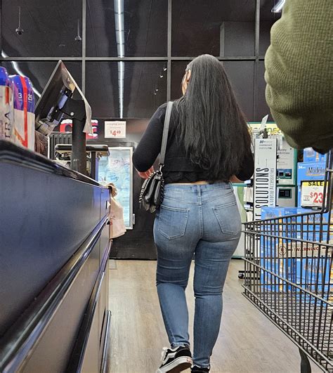 Juicy Booty Latina Denim OC Forum