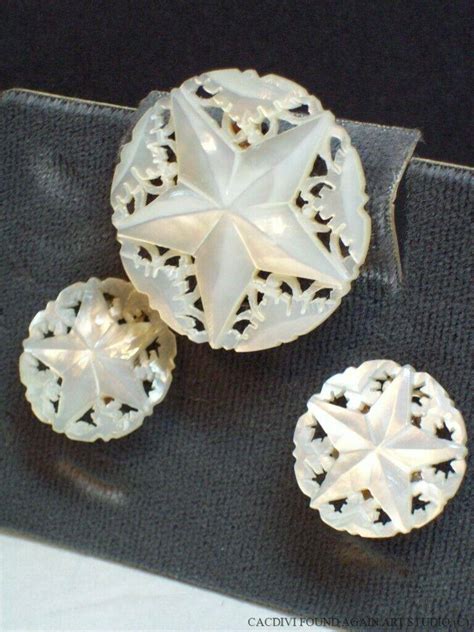 Vintage Round Star Of Bethlehem Mother Of Pearl Brooch Earring Set