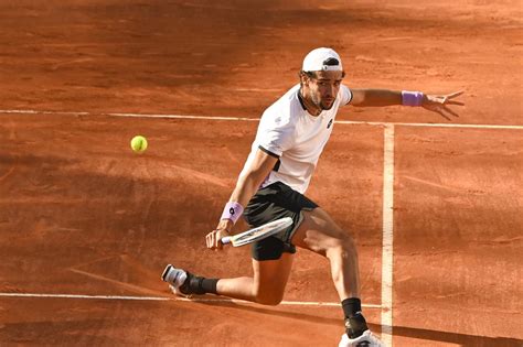 Berrettini Tsitsipas Atp Roma In Tv Orario Canale E Dove Vedere La