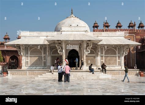 Tomb Of Sheikh Salim Chishti Fatehpur Sikri India Stock Photo Alamy