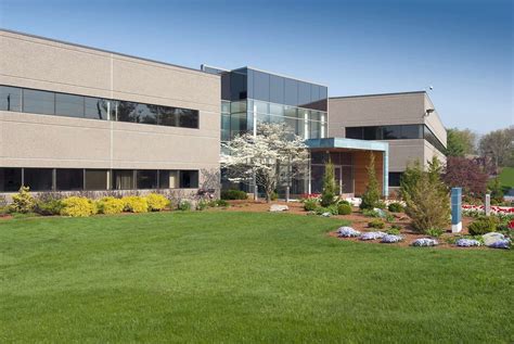 Benefits of Improving Your Business with Commercial Landscaping