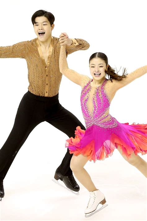 How to Tell the Difference Between Ice Dancing and Pairs Figure Skating ...