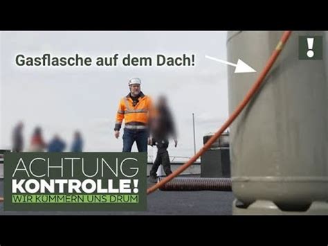 LEBENSGEFÄHRLICH Gasflaschen ungesichert auf dem Dach Kabel Eins