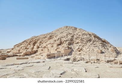 26,466 Pyramid Texts Images, Stock Photos & Vectors | Shutterstock