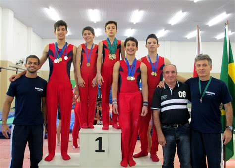 Ginástica artística de Jundiaí fatura 17 medalhas em Vinhedo Esporte