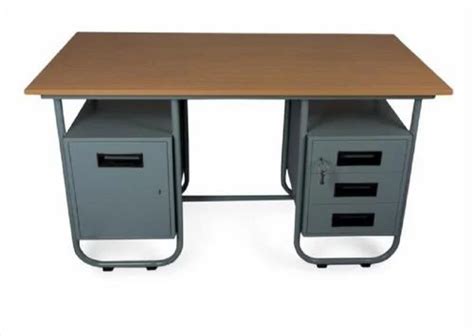 Mild Steel Rectangular Metal Office Table With Drawers at Rs 3900 in ...