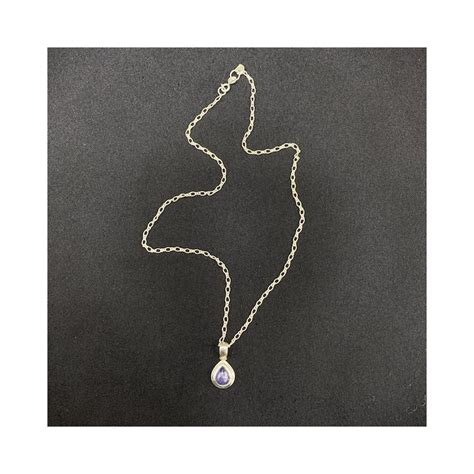 Pendentif En Tanzanite Serti En Argent Massif Avec Chaine En Argent