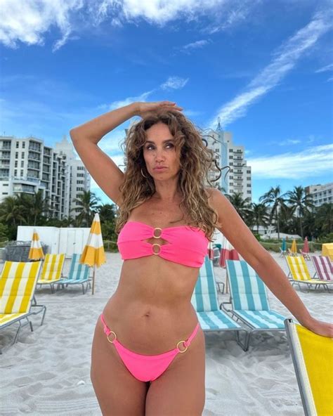 Actriz Alejandra Fosalba Cautiva Con Sensuales Fotos A Sus A Os