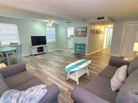 Clearwater Beach Apartment Vacation Rentals - Clearwater, FL | Airbnb