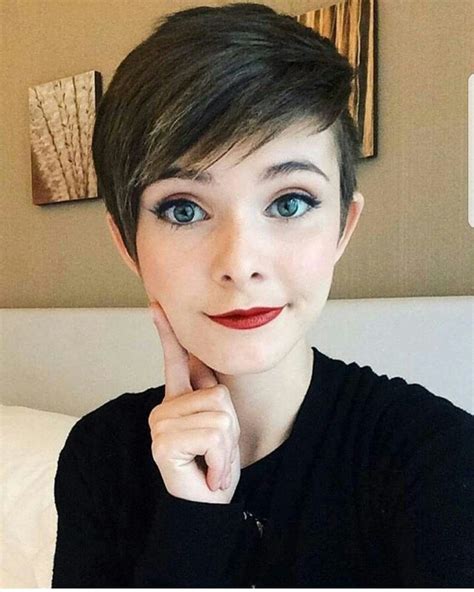 How To Style A Pixie Cut In 10 Different Ways Stylewile