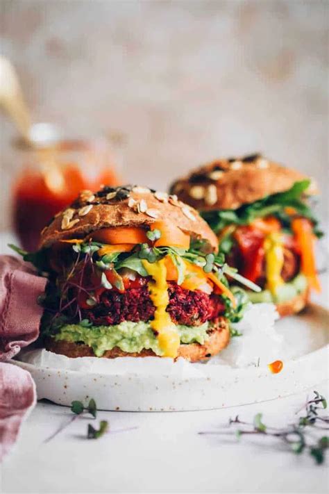 20+ Delicious Vegan Burger Recipes (Must-Try!) – Nutriciously