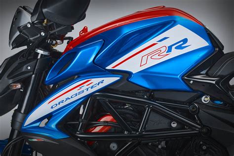 FIRST LOOK: 2023 MV Agusta Dragster RR SCS America - BikesRepublic.com