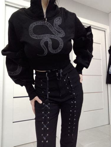 Cathedral Snake Cropped Kr Tka Bluza Z Balonowymi R Kawami Restyle Pl