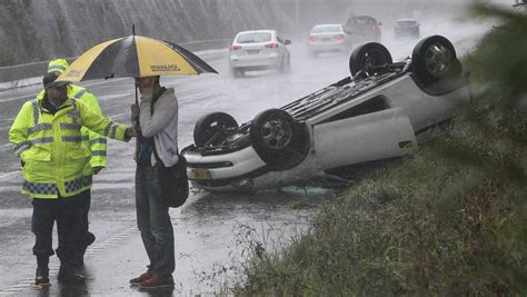 Driving Rain Causes Road Chaos In Illawarra Photos Illawarra Mercury