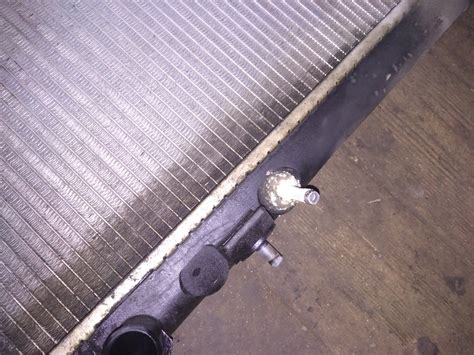 Замена радиатора, ремонт вентилятора — Nissan Primera (P12), 1,8 л ...